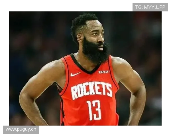 哈登这自律程度，凌晨四点的洛杉矶见不到他，但健身房灯一直亮着